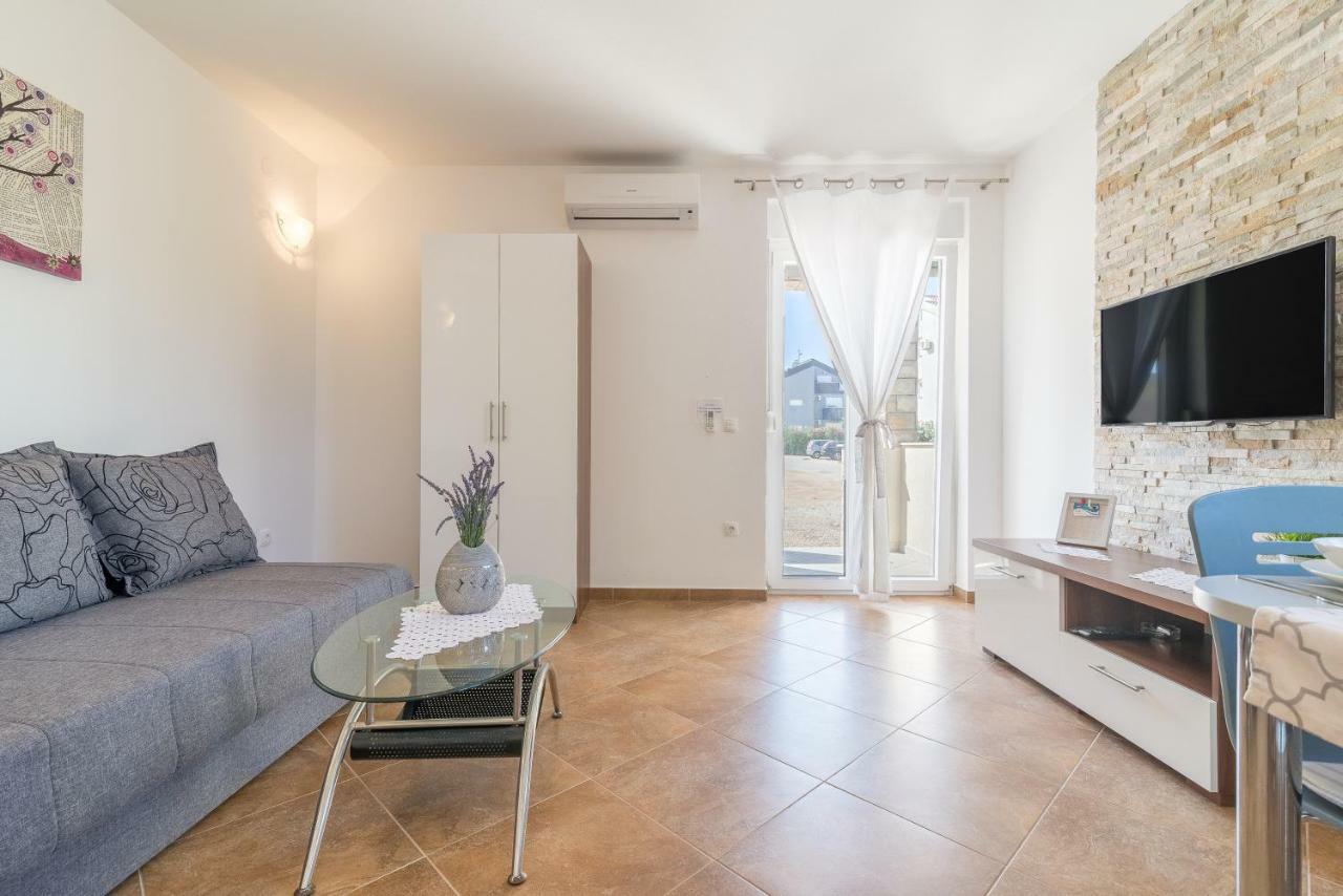 Apartments Sestanka 诺瓦利娅 外观 照片